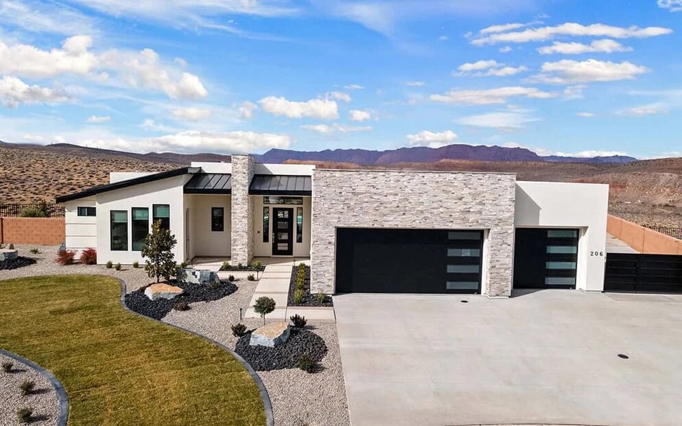 Garage Doors That Work in Utah Weather: What to Know Before You Buy