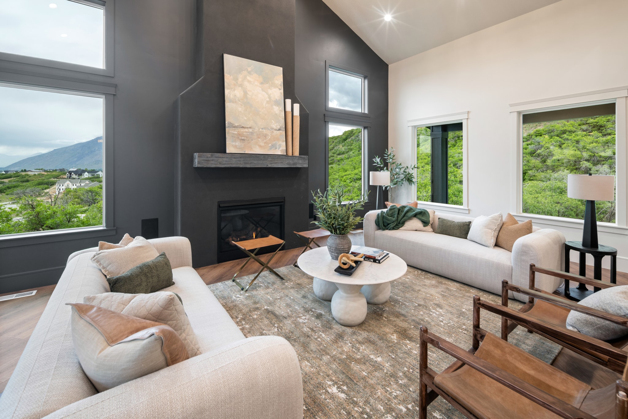 Jones Vinyl Windows – Journey’s End Homes