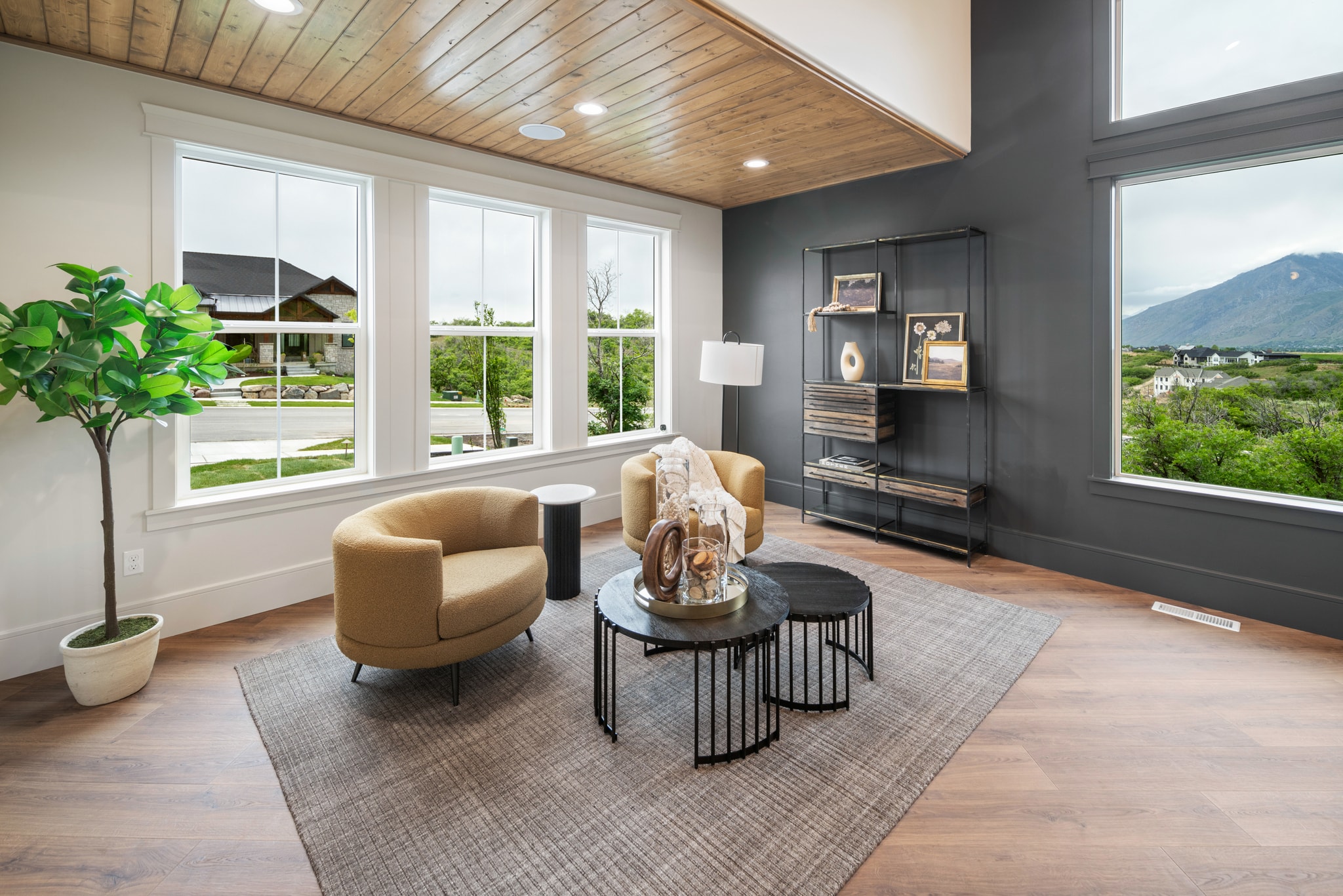 Paint, Shower Glass, Mirrors  – Immaculate Homes