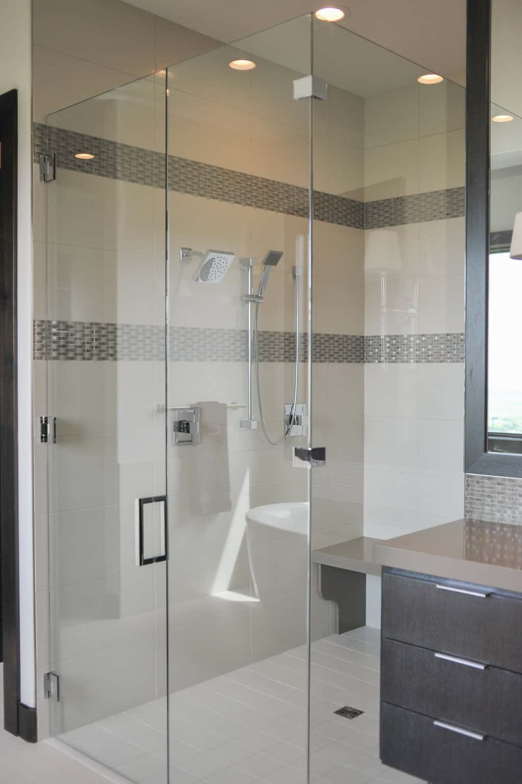 Heavy Glass Shower Enclosure With A Euro Header Shower Enclosure Glass Shower Enclosures Framed Shower Enclosures